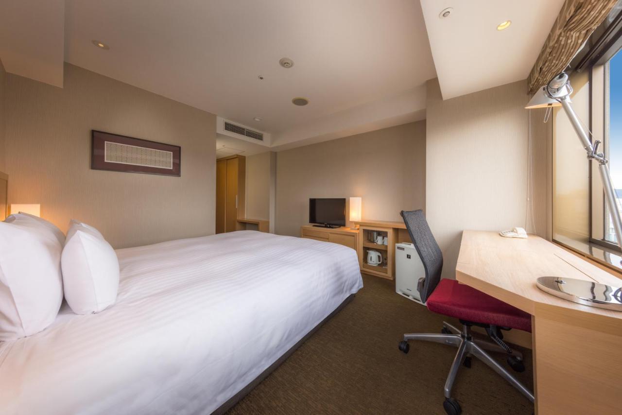 Hotel Associa Shizuoka Esterno foto A room at Hotel Keihan