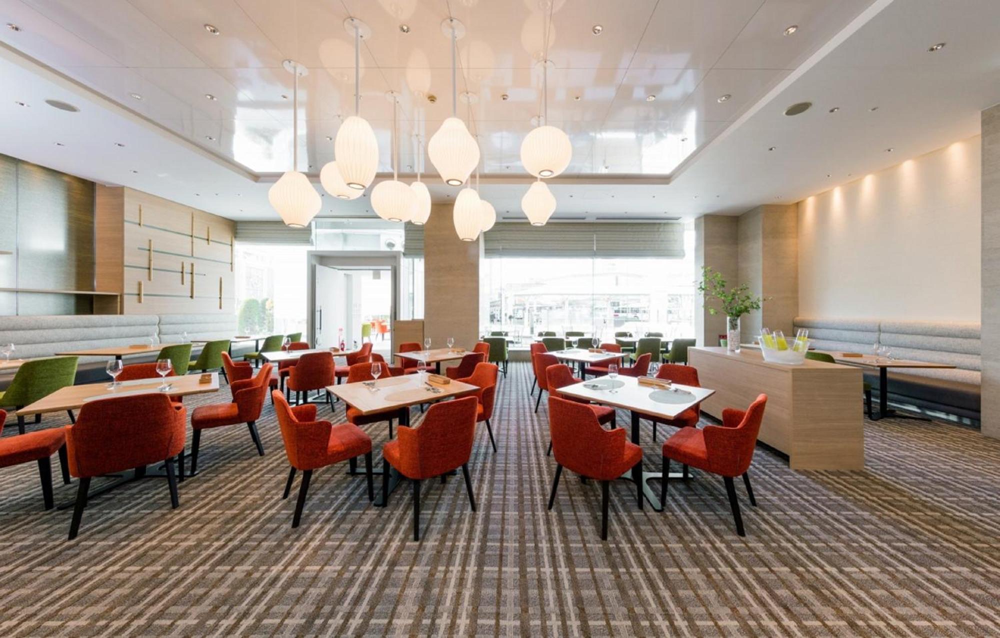 Hotel Associa Shizuoka Esterno foto Interior of a restaurant